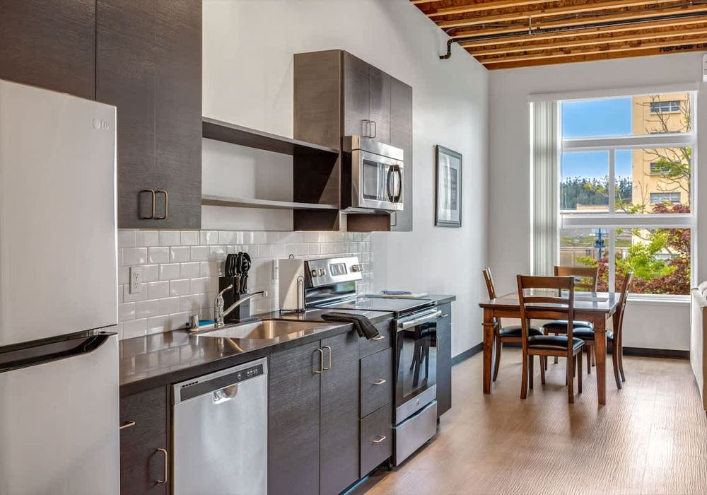 8697cc85 ee39 41 pz8l7 homerunner