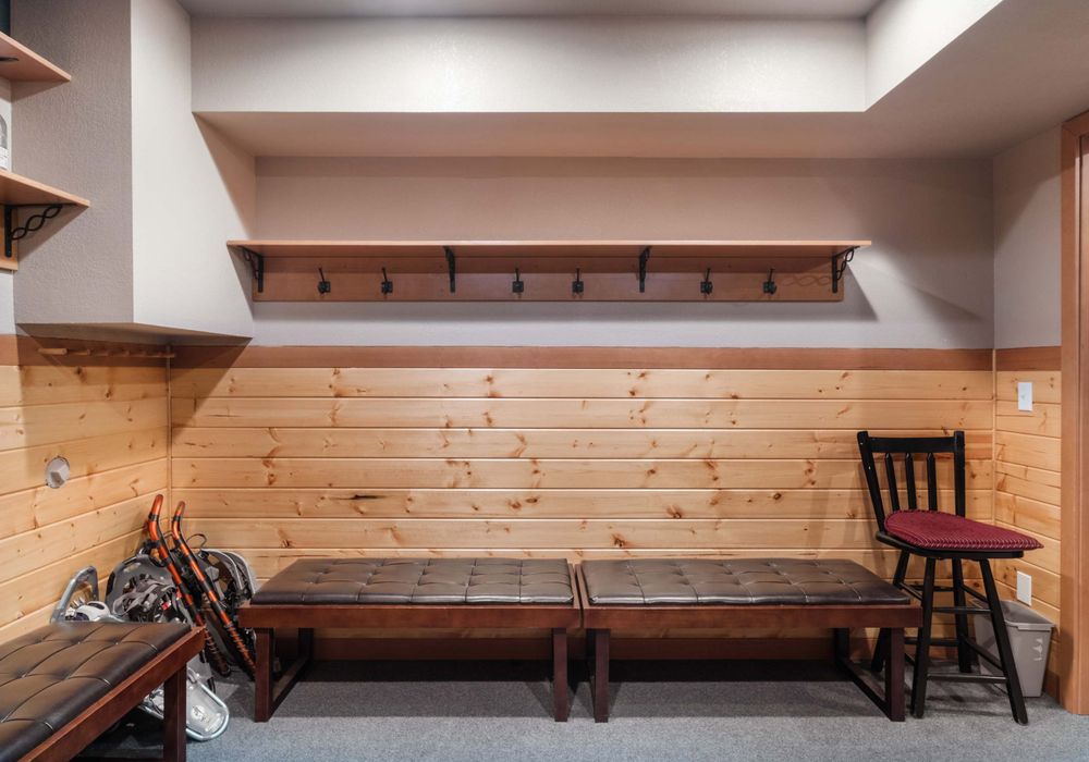 This room, right at the entrance to the cabin is the perfect ski gear storage room!