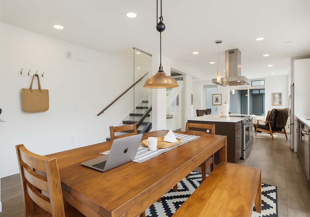 Eat together or play games at the table. Room for six and easy access to the kitchen.