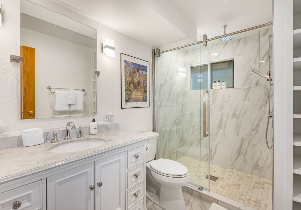 Modern fixtures and thoughtful details for your comfort.