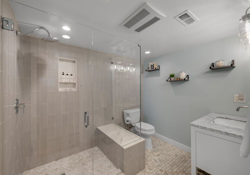 Fresh, well-lit space to refresh and reset.