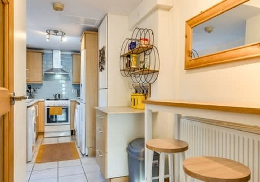 A fully equipped kitchen.