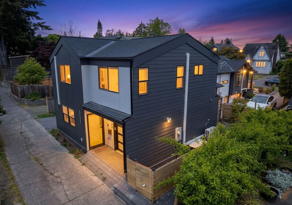 Private entrance and garage parking. Easy access in a quiet residential area.