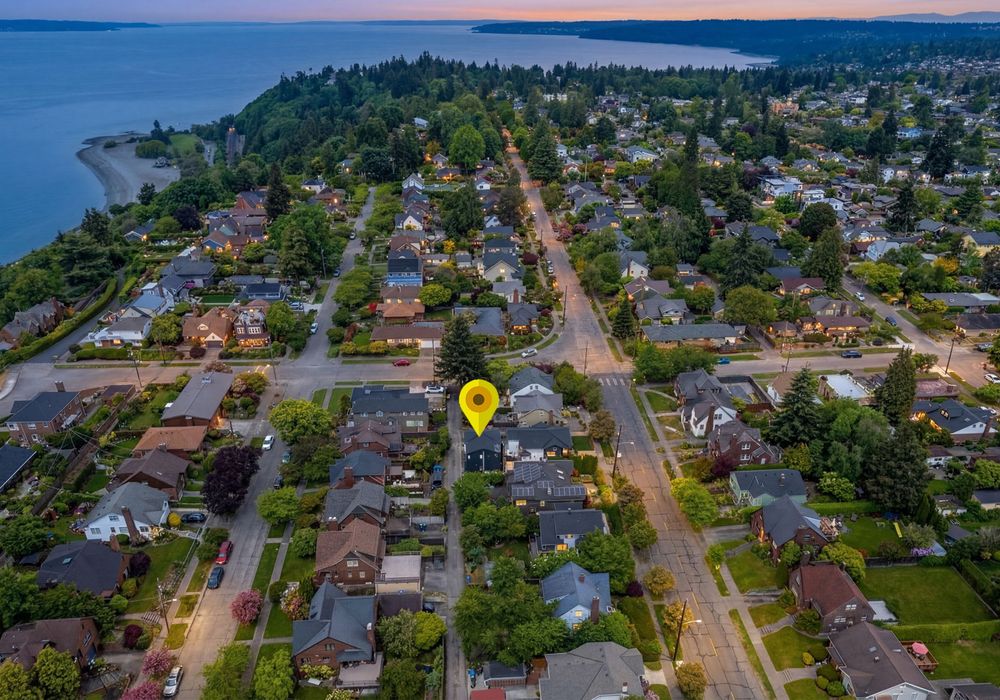 Minutes from Sunset Hill Park and Golden Gardens.