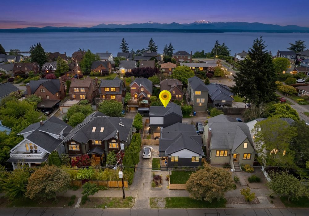 Minutes from Sunset Hill Park and Golden Gardens.