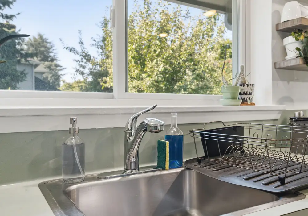 Clean sink area perfect for everyday use.