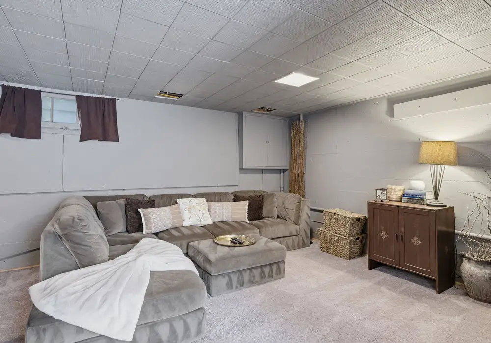 Flexible sleeping arrangements for families and friends.