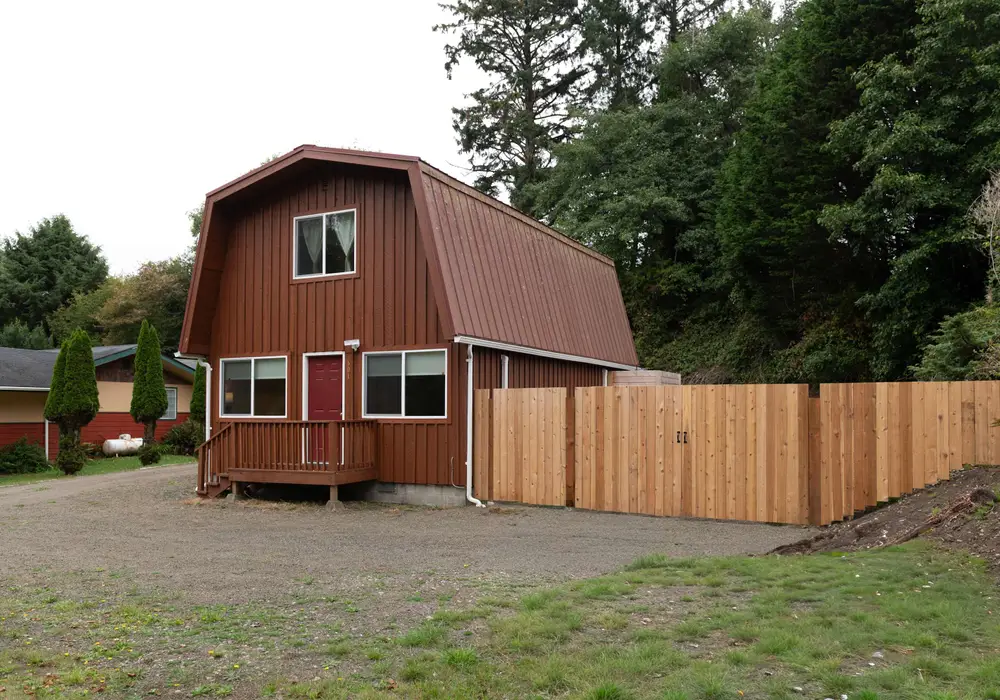 Your cozy Westport cabin getaway