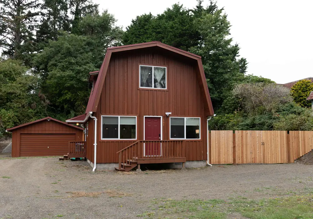 Settle into the relaxed pace of the Washington coast.