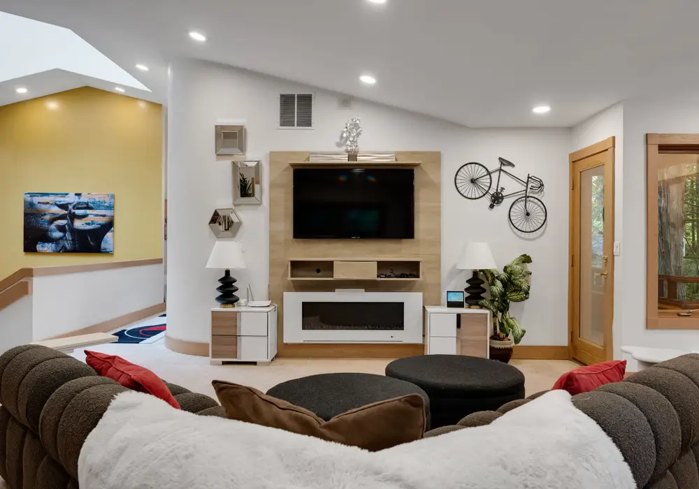 Spacious seating and a welcoming atmosphere make it easy to feel right at home.