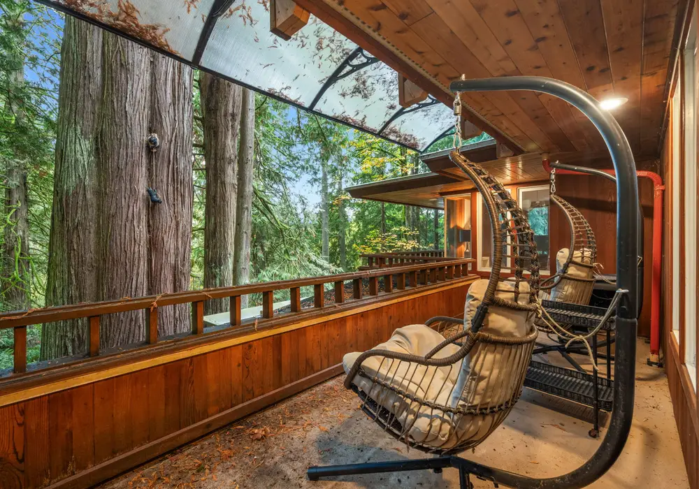 Enjoy the fresh air and relax among the lush greenery.