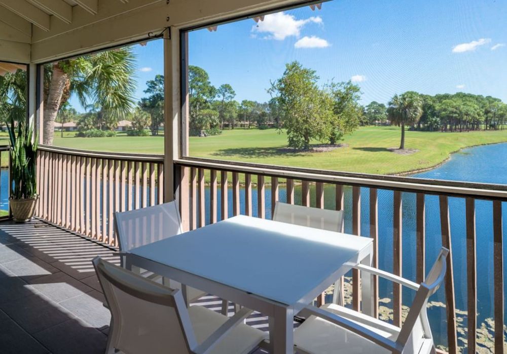 Enjoy Al Fresco Dinning