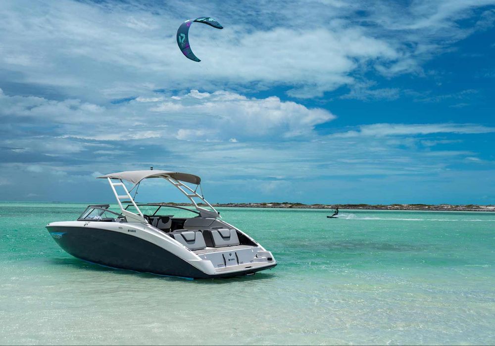 boating and kitesurfing in TCI