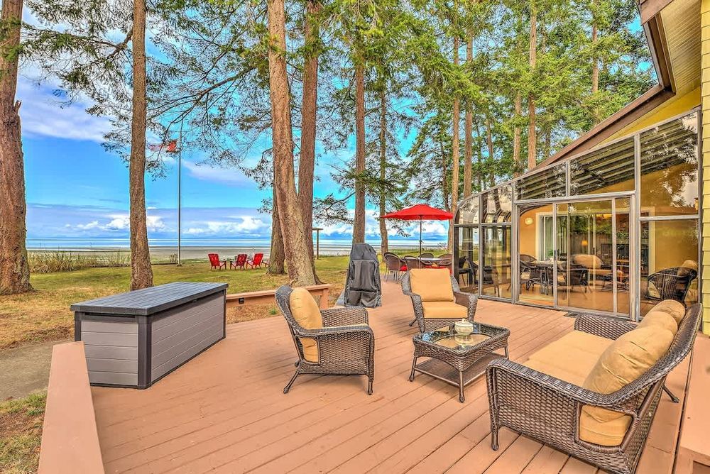 Kye Bay Beach House Oceanfront Retreat