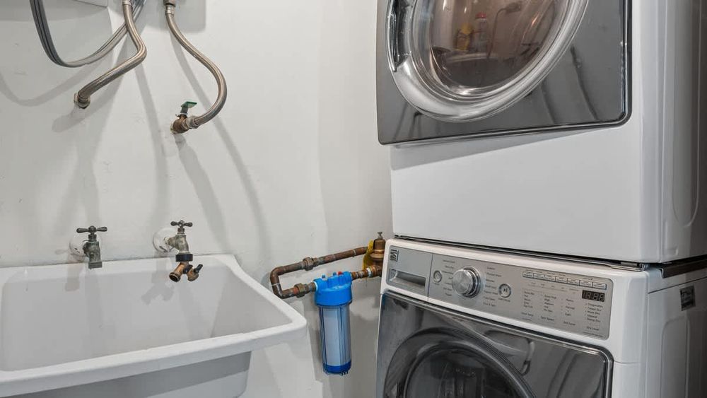 21ebbdc7 c738 42 AjXS9 homerunner