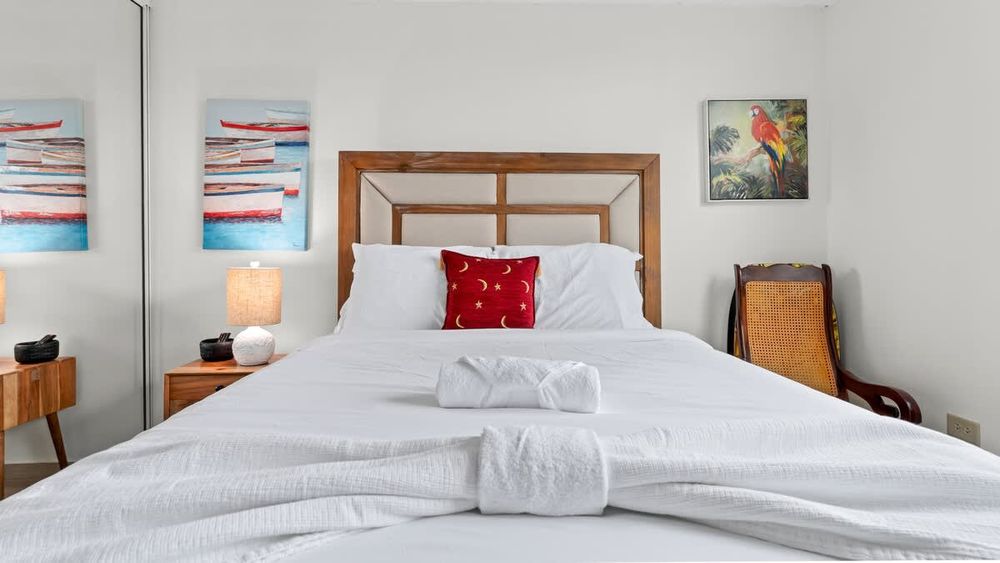 2afbd63f 07b7 44 rV8yv homerunner