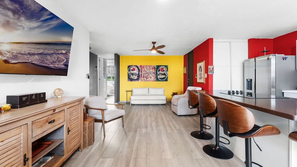 5bcc2e3b ce36 46 px2lN homerunner