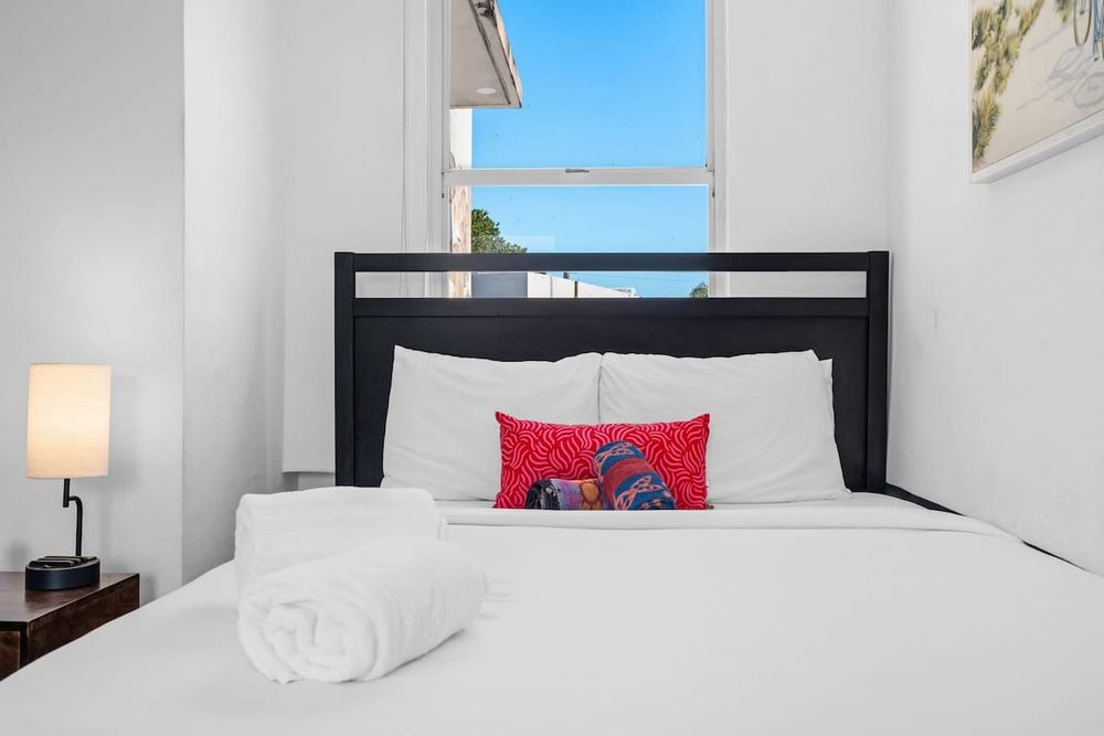 693b6b20 ccfe 41 cy8e2 homerunner