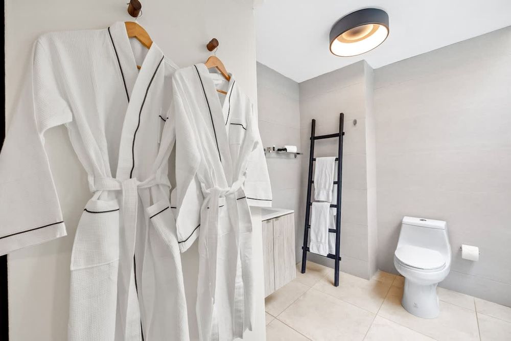 56a083a4 ca16 45 fiTDy homerunner