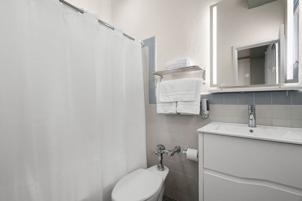 684da59e c6bb 4b SDP8e homerunner