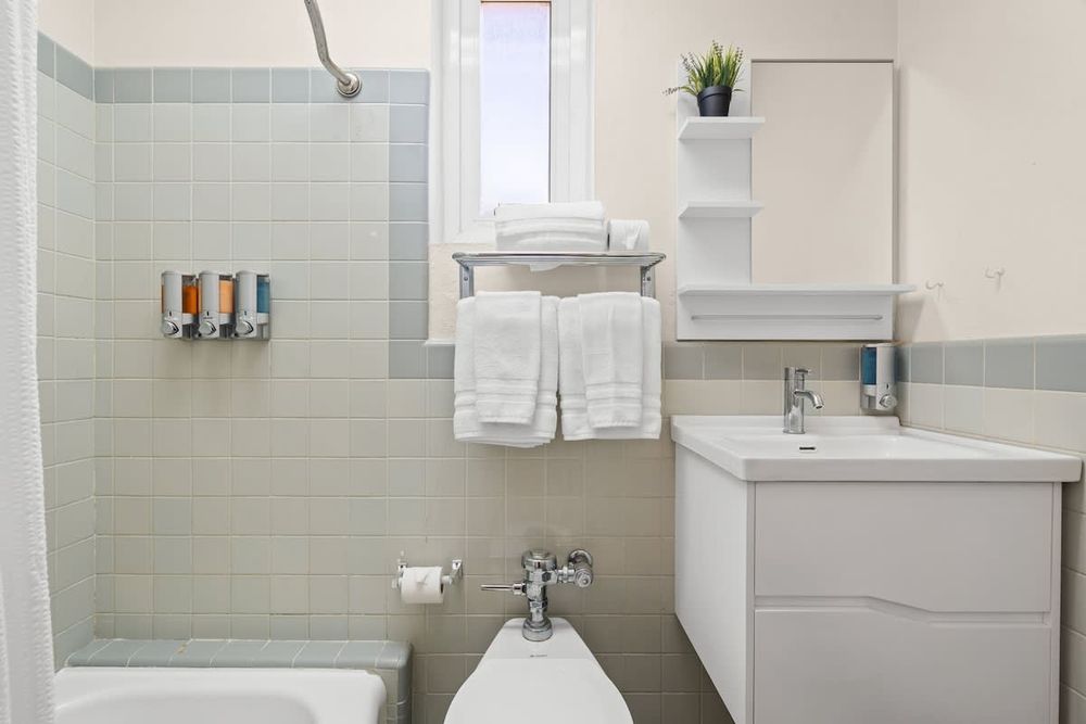 5dcff2be e876 47 gNnAF homerunner