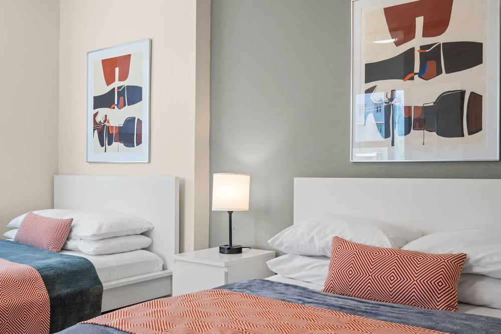 cd8805a3 9426 4f wgWNh homerunner