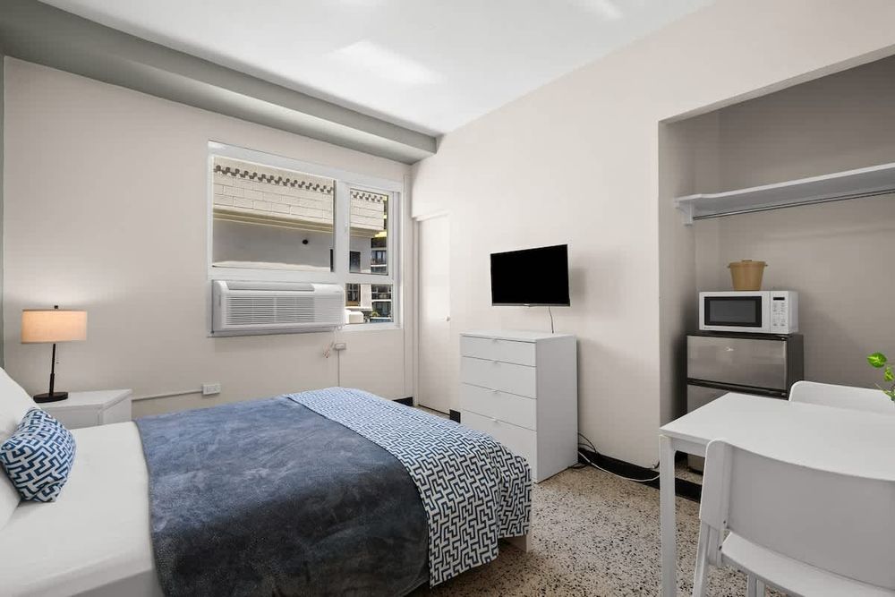 2d533297 6dc3 42 hPoqb homerunner