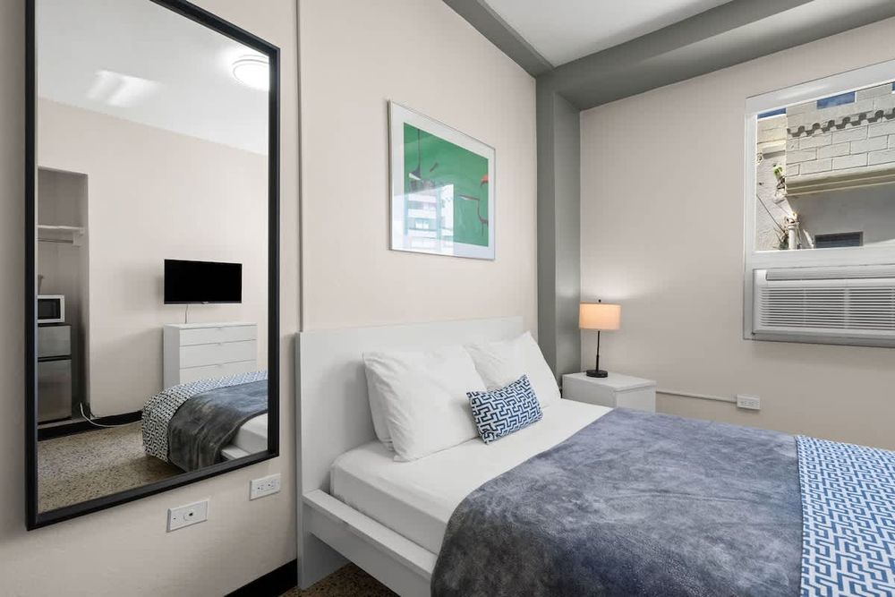 ecf3bc51 d50a 4b aKWm homerunner