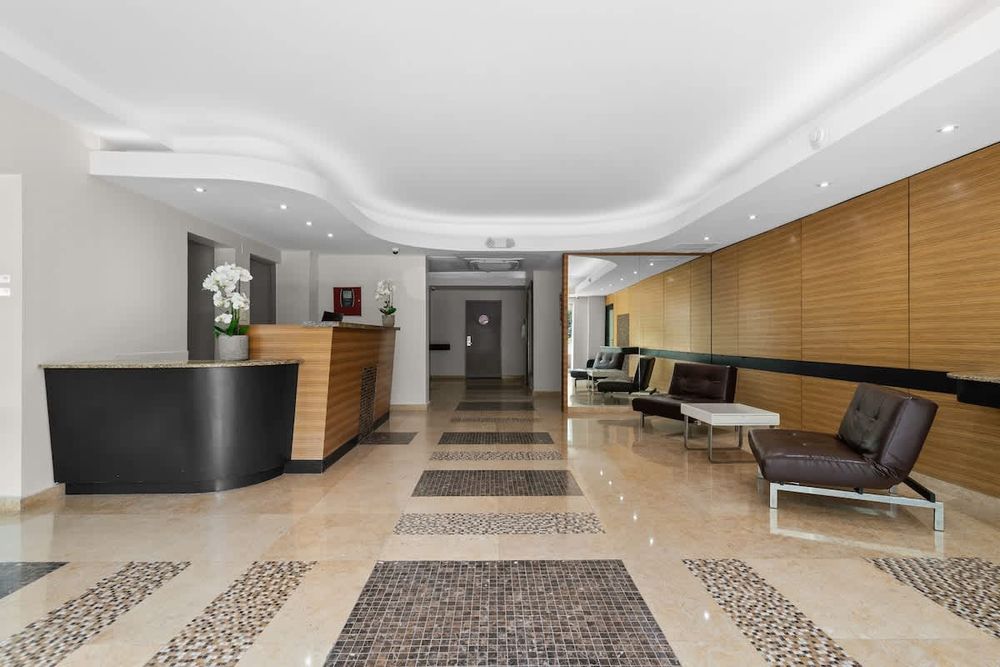 601738d6 5c57 4d ZlUeD homerunner