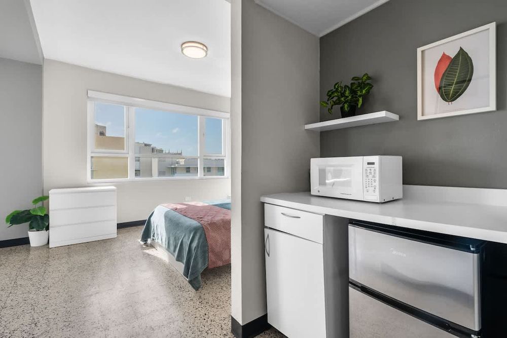 0f79ed65 9910 4f qnbWK homerunner