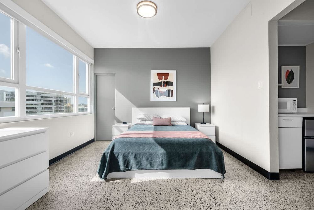 6947ea3b 1dd5 41 Cf4Za homerunner