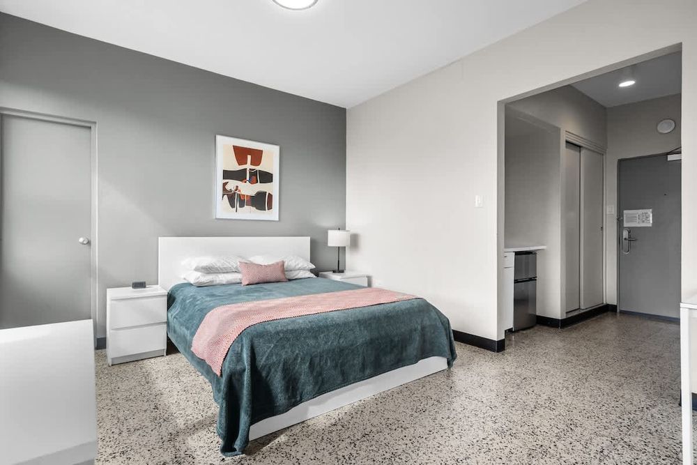 b4a65622 4a1d 49 H DYj homerunner