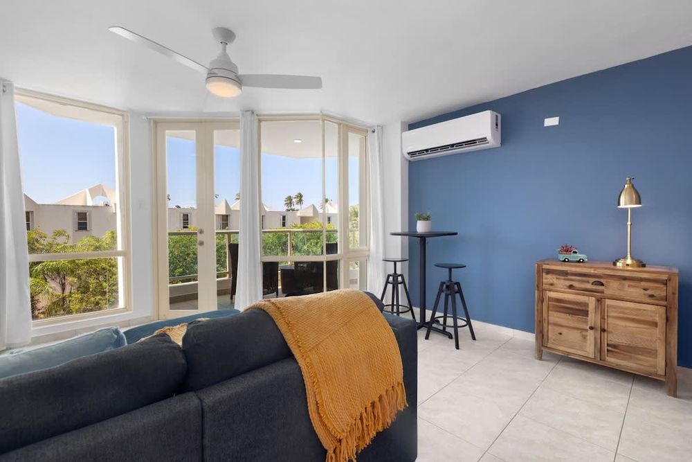 568a529c 24b1 47 4tn5L homerunner