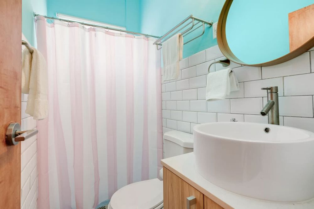 01c8e0ec 860e 4d wqWVV homerunner