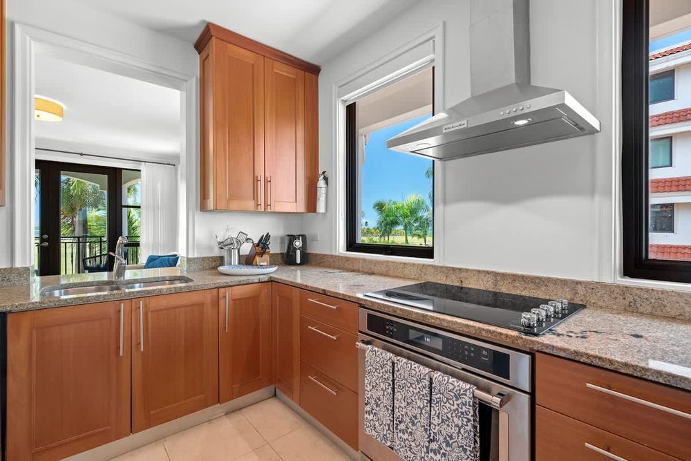 08d8641e 3651 41 T1w81 homerunner