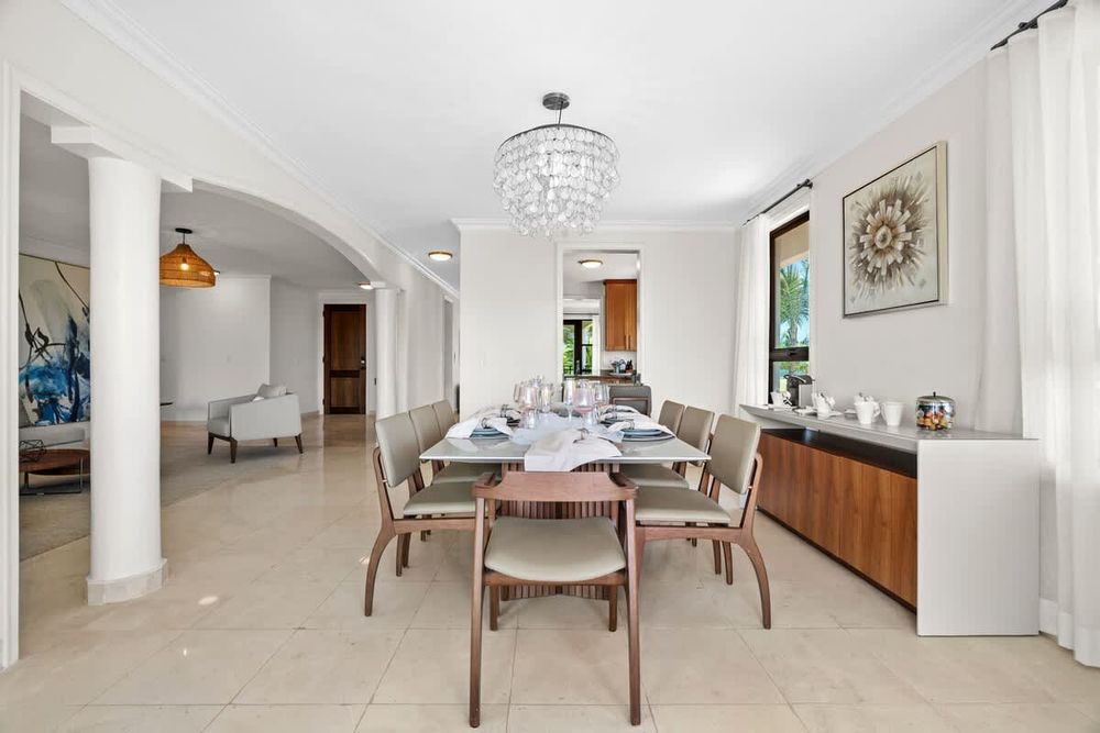 290ba36a 8d72 4c xM02Z homerunner