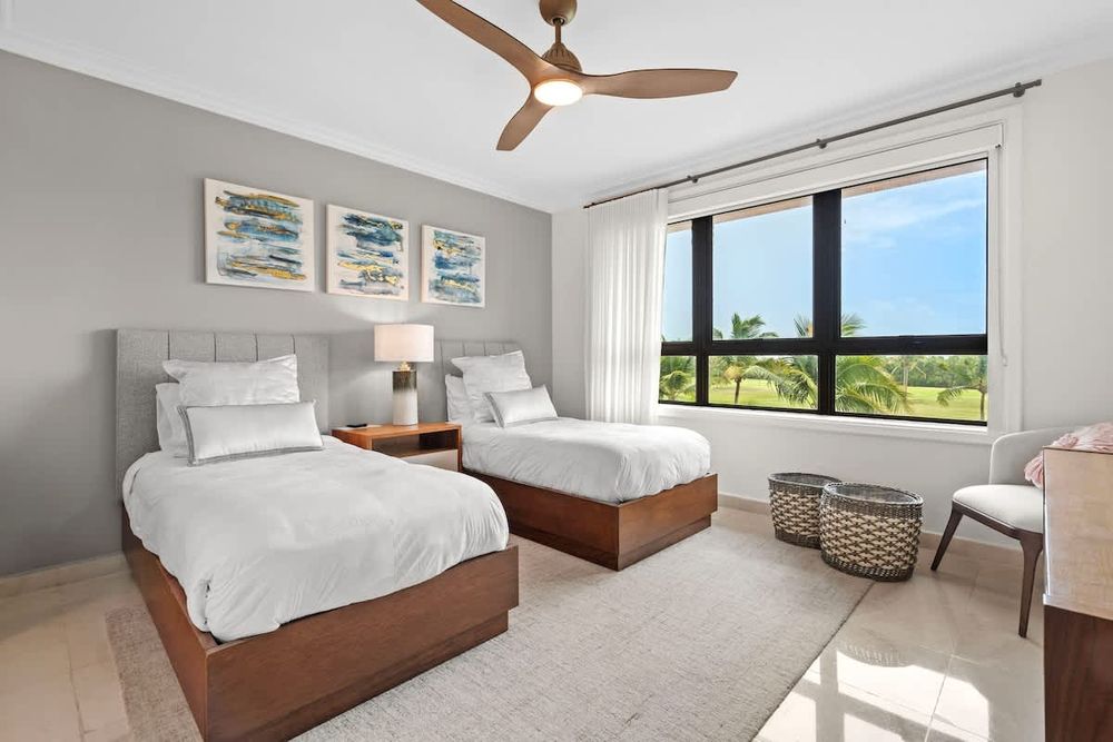 a93d722a d441 4f MB4n7 homerunner