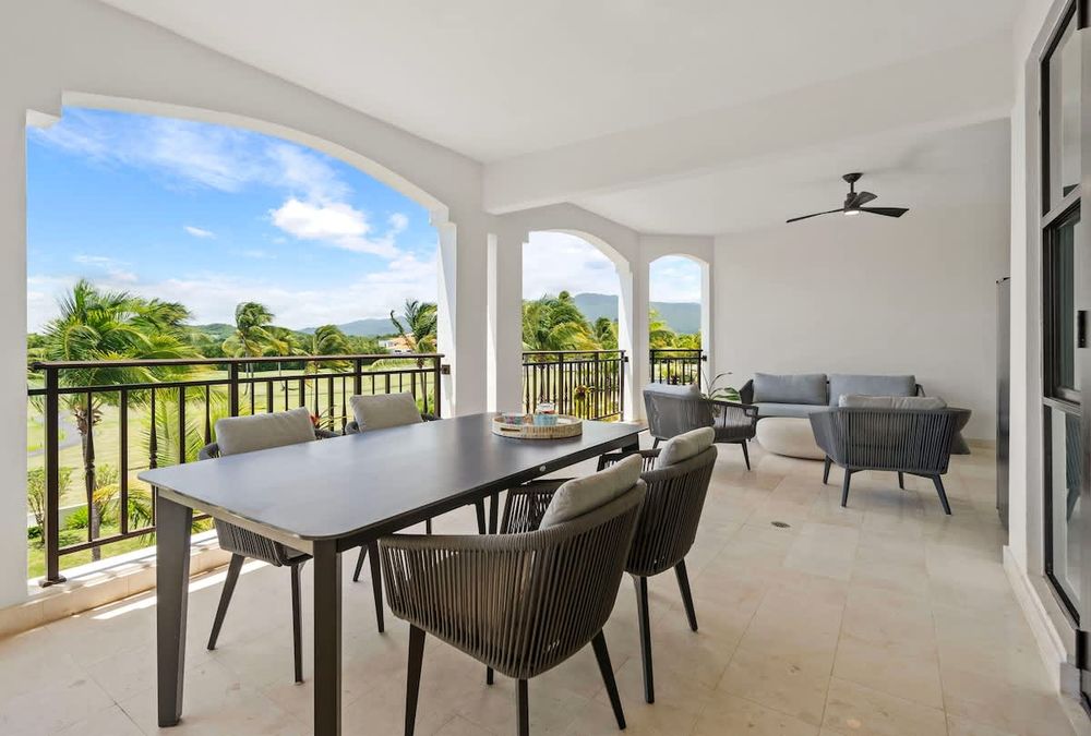 c18a6ab5 cbe6 44 uf1A9 homerunner