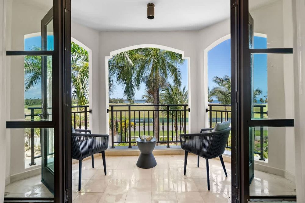 fdfbf5e4 fb61 4c FSNQa homerunner