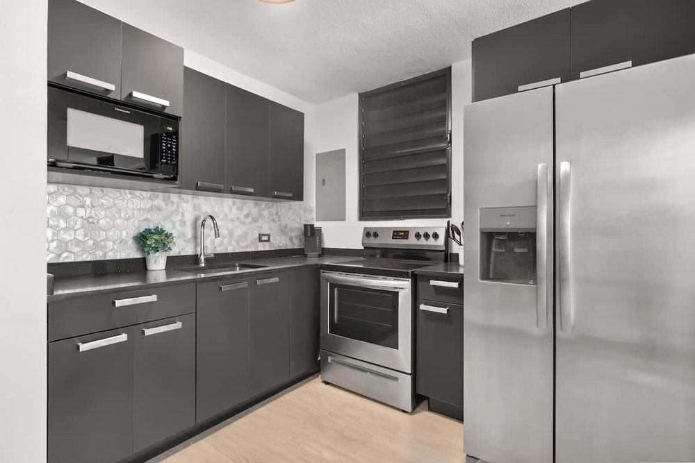 b7c8485a 2b06 49 ZVg u homerunner