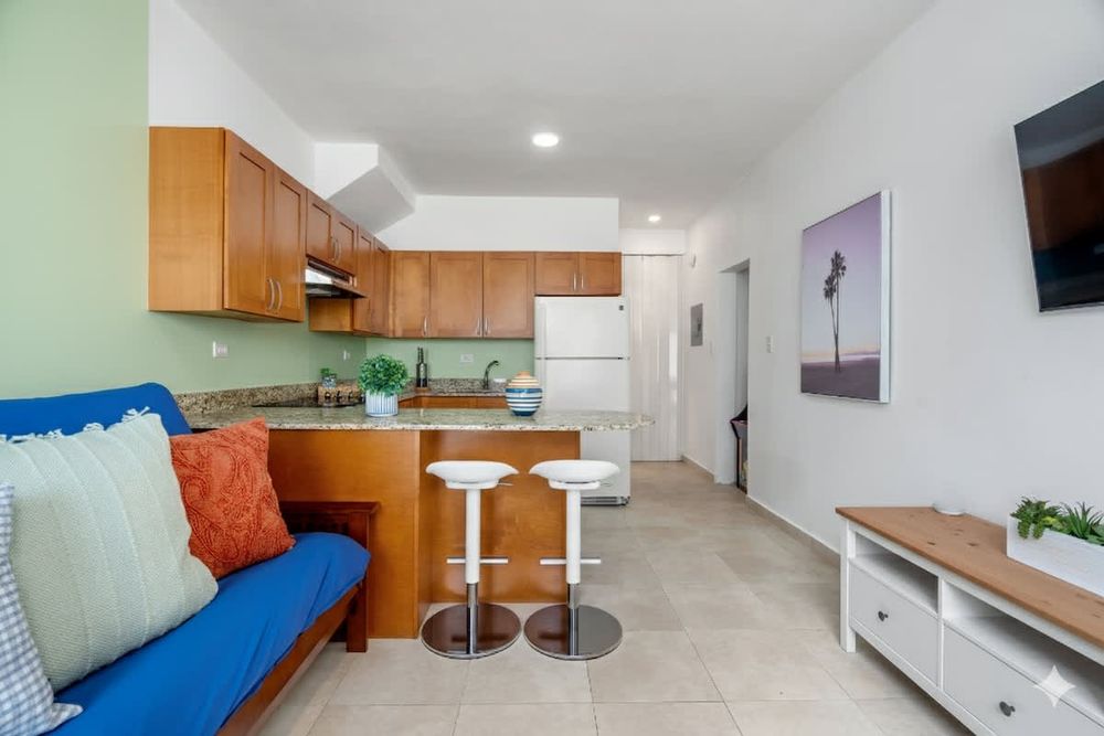 061fbb87 4b58 4d YWTld homerunner