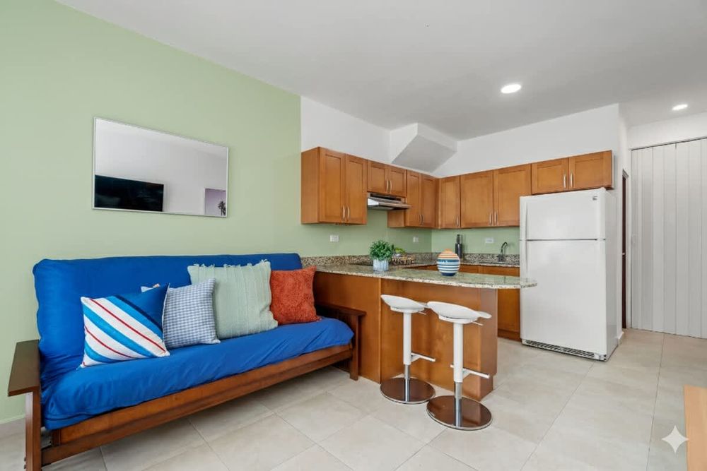 c8635514 77e4 49 H8fFp homerunner