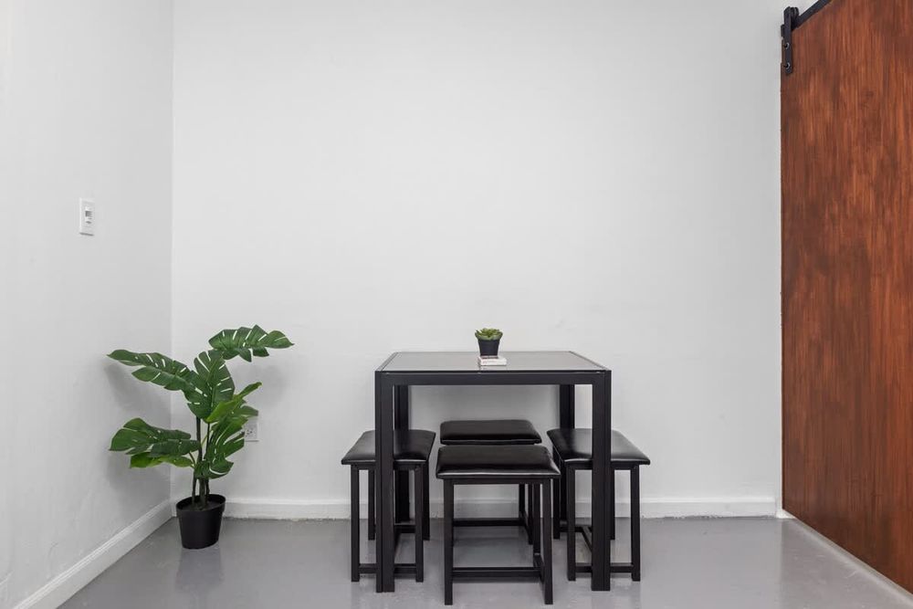 f7802f85 8b3a 4f 5xNwG homerunner