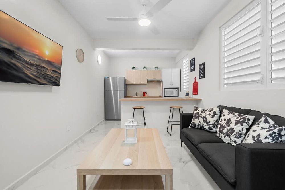 ae0fbc62 865f 4d Et7 homerunner