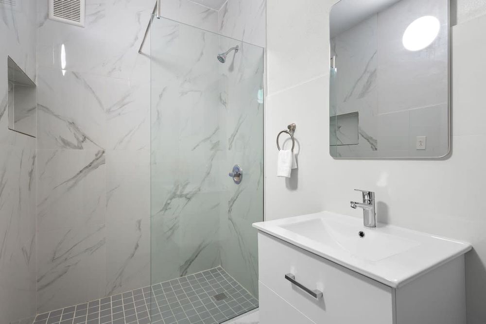 ed7ea9ec 0b20 45 MHie0 homerunner