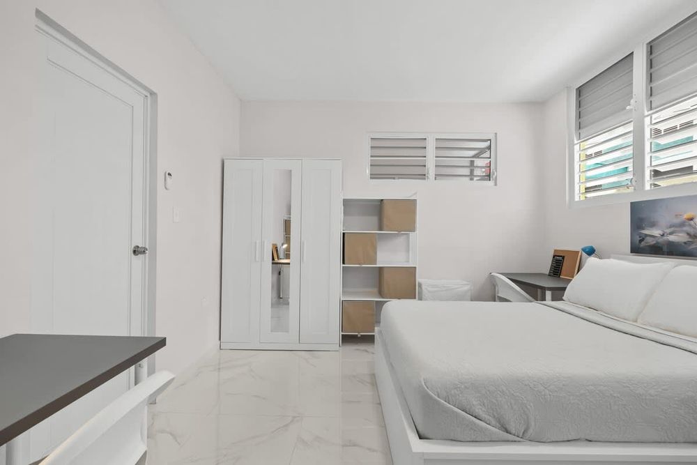 79381617 0558 49 dqfBG homerunner