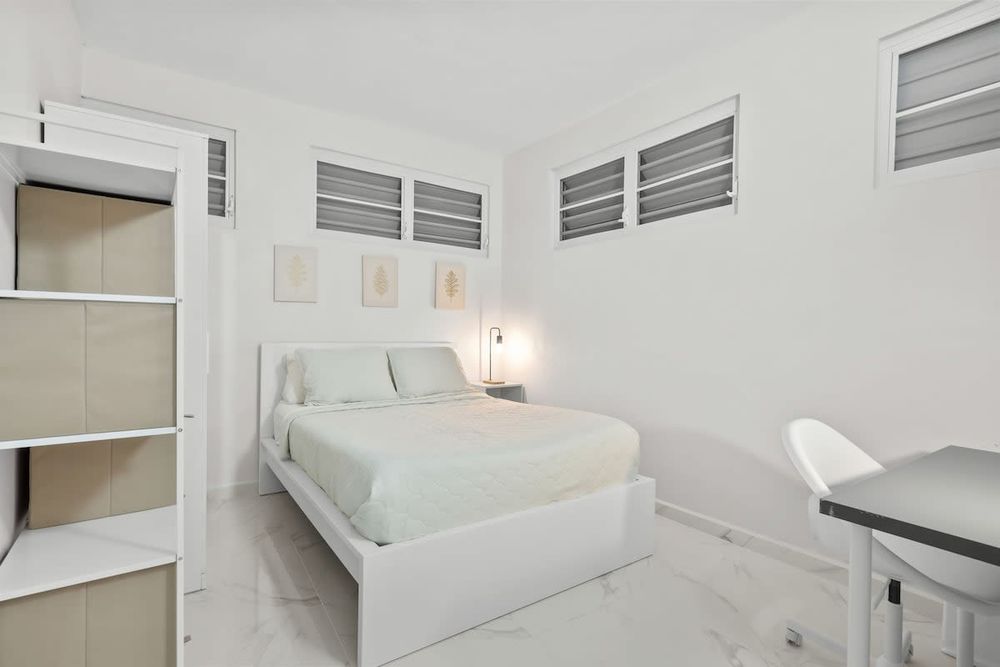 a607a423 9c9f 48 oKnDC homerunner