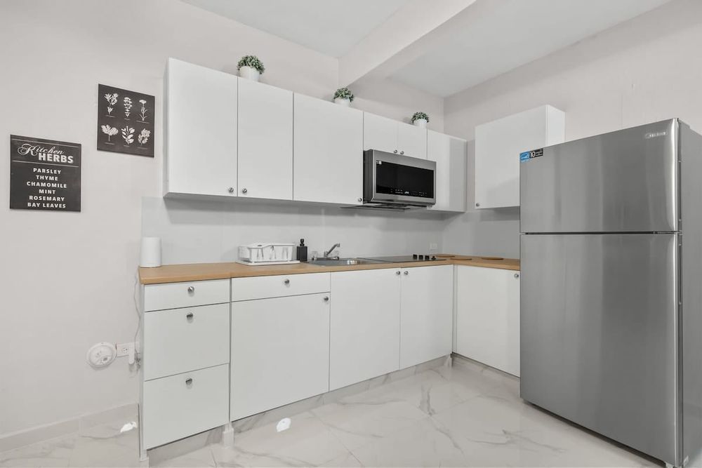 cea1a1d4 5d8f 44 ojdgH homerunner