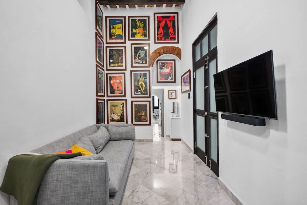 38519638 04fd 4f XtzkS homerunner