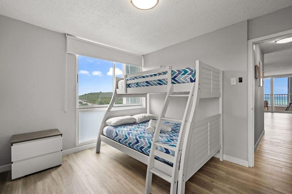 980951f4 28c8 47 QkbXc homerunner